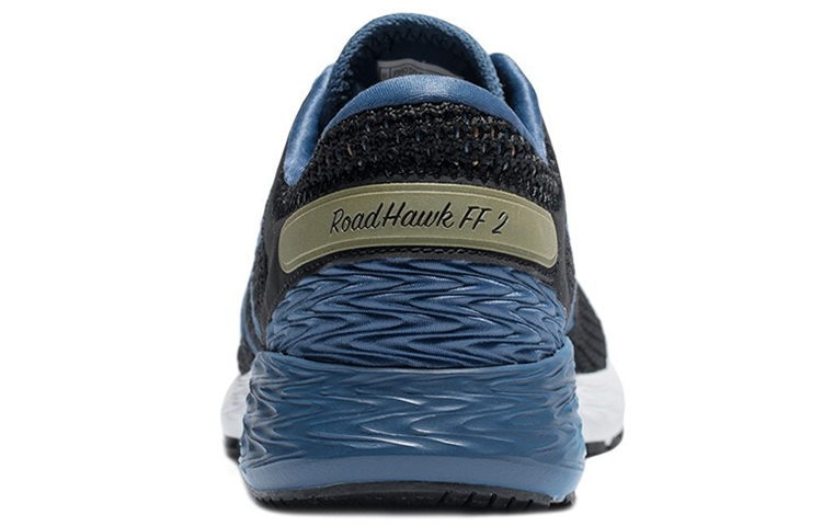 Shop ASICS RoadHawk FF 2MX Noir 1011A880-001