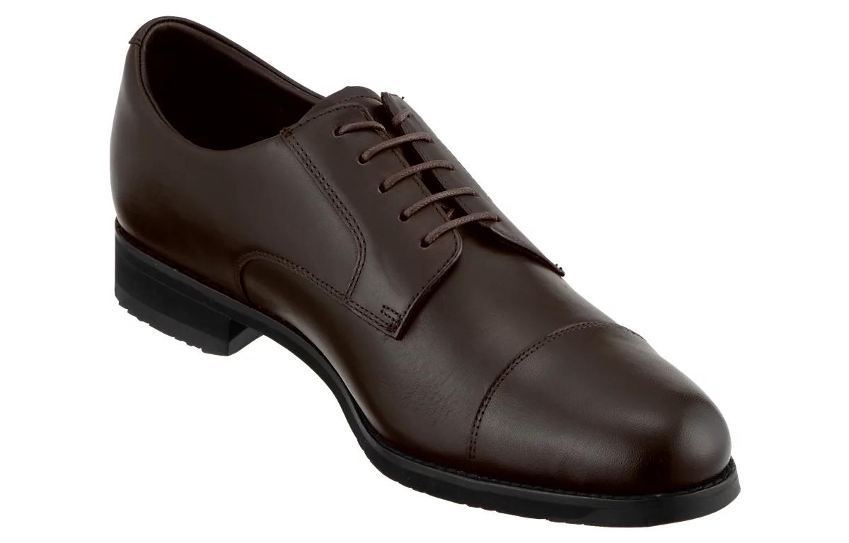 Shop ASICS Runwalk Marron ''Confort Classique Élégant'' 1231A147-201