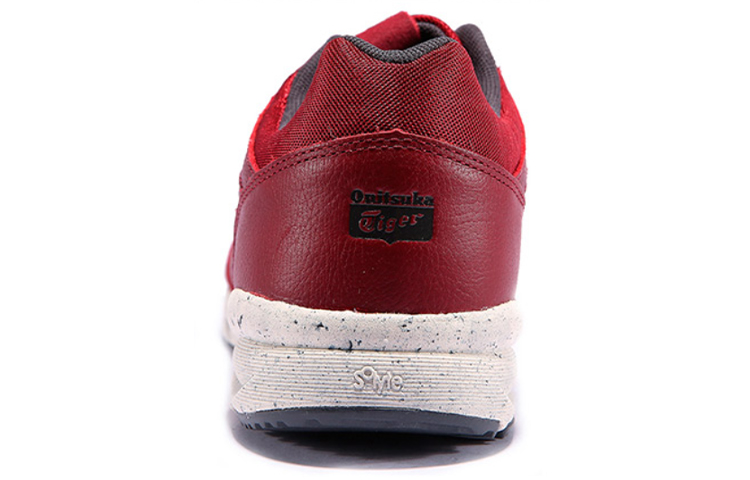 Lookbook アシックス ショーランナー「レッド」 D4P1L-2525