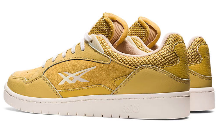 Shop アシックス スカイコート「ミネラルブラウン」 1201A453-200