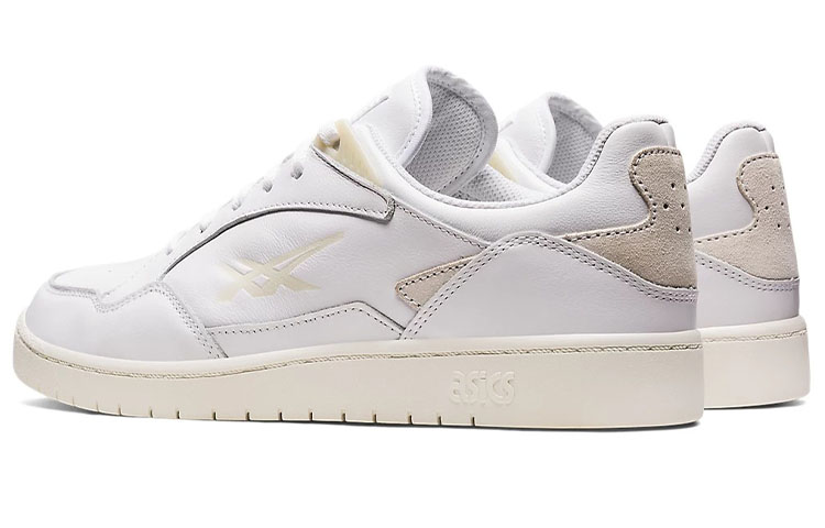 Shop ASICS Skycourt Low 'Putih' 1201A637-100