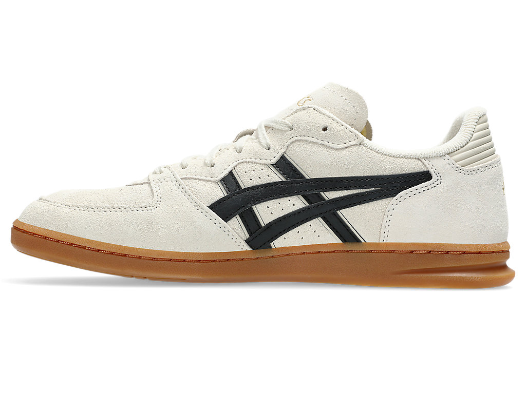 Shop ASICS Skyhand OG "Oatmeal Hitam" 1203A452-250