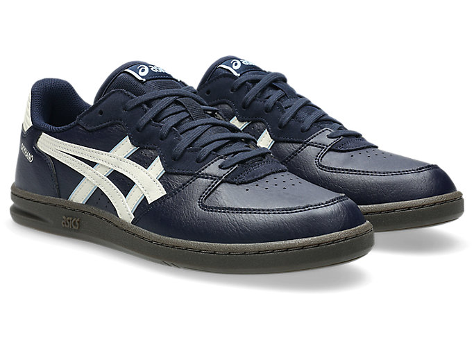 Lookbook Asics Skyhand OG: Retro Style Basketball Sneakers Midnight/Ivory 1203A451-400