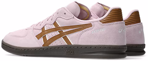Lookbook ASICS Skyhand OG Retro Basketball Shoes Barely Rose/Caramel 1203A452-701
