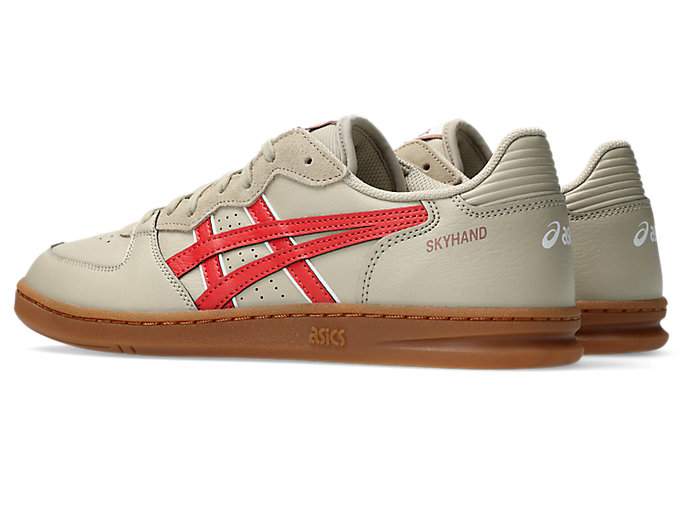 Shop ASICS Skyhand OG Sepatu Basket Retro. Abu-Abu Muda/Merah Snapper 1203A451-021