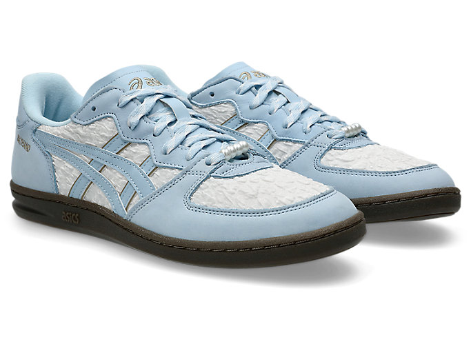 Lookbook ASICS Skyhand OG 復古籃球鞋 白色/淺牛仔色 1203A880-100