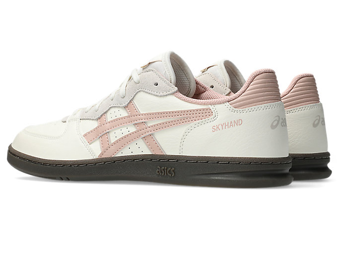 Lookbook アシックス スカイハンド OG スニーカー クリーム/メープルシュガー 1203A451-107