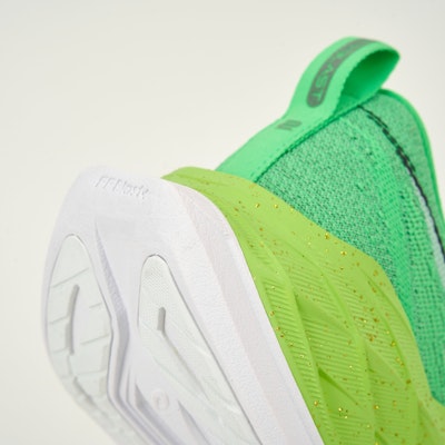 ASICS Superblast 2 'Ekiden - Vital Green' 1013A185-300 1