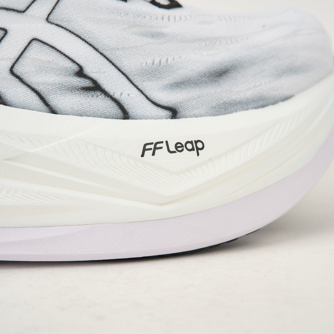 Cheap ASICS Superblast 3 白黑配色運動鞋 1013A177-100