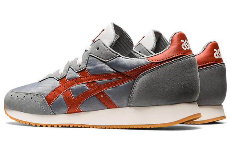 Shop ASICS Tarther Og 橙灰配色运动鞋 1191A272-020
