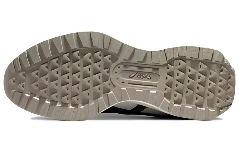 Lookbook ASICS Tarther Sc 2.0 ''Blanc Argent'' 1203A313-020