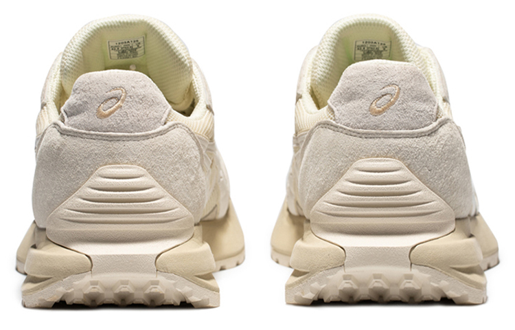 Shop ASICS Tarther SC Baskets Basses Running Beige/Blanc 1203A125-756