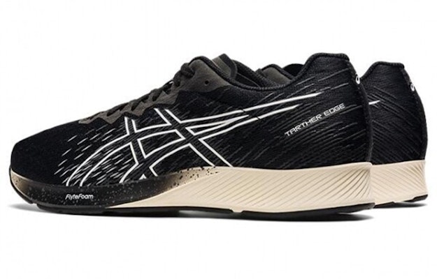 Asics Tartheredge 3 低筒跑步鞋 黑白 Shop Asics Tartheredge 3 低筒跑步鞋 黑白