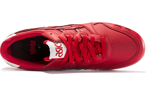 Shop ASICS Tiger GEL-LYTE 'Hari Valentine Strawberi Merah Bersemangat' 1191A084