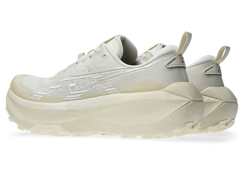 Shop ASICS TRABUCO MAX 4 Laufschuhe 1011B976-100