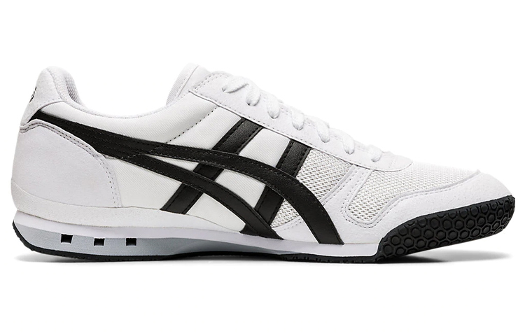 Order ASICS Ultimate 81 ''Wit Zwart'' 1183A723-100