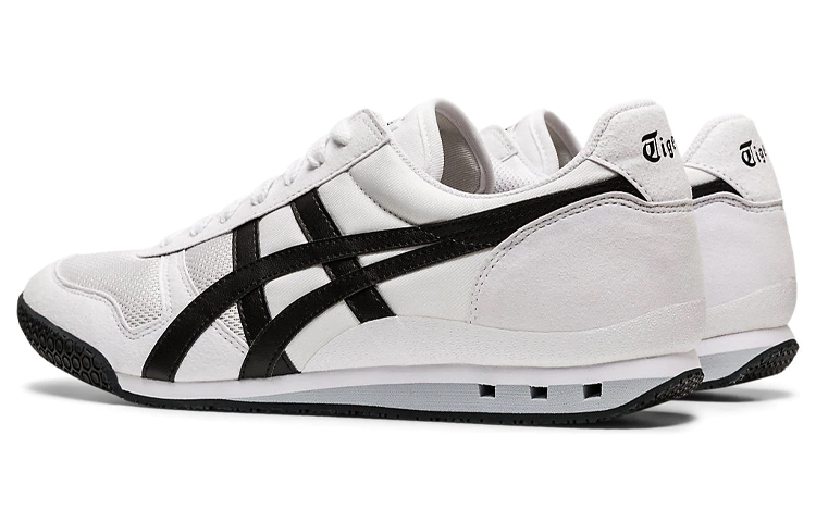 Shop ASICS Ultimate 81 ''Wit Zwart'' 1183A723-100
