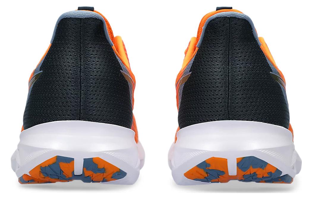 Shop Asics Versablast 3 減震防滑耐磨 低筒 跑步鞋 男款 橙藍