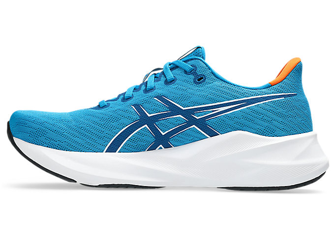 Shop ASICS Versablast 4 Kasut Lari Biru Aegean/Putih 1011B984-403