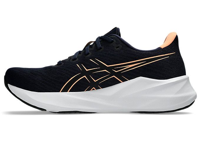 Shop ASICS Versablast 4 Hardloopschoenen Midnight/Bright Sunstone 1011B984-405