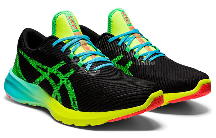 Lookbook ASICS Versablast Hitam/Hijau 1011B122-001