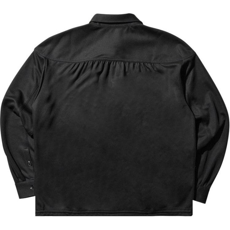 Lookbook 아식스 x 키코 코스타디노프 유니섹스 오버사이즈 블랙 긴팔 폴로 셔츠. 2203A302-001