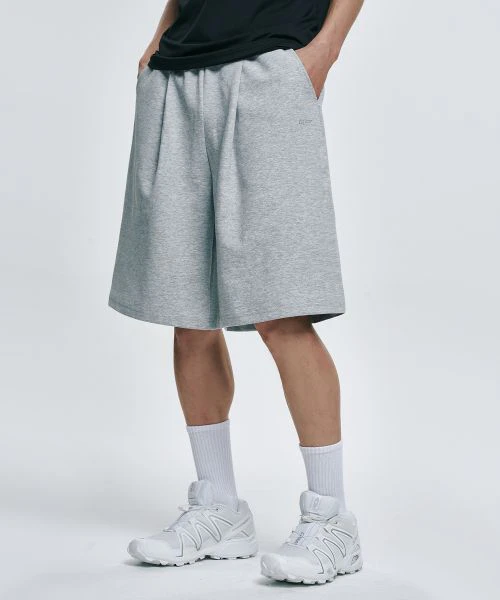ateez-essential-one-tuck-wide-bermuda-sweat-shorts-gray-atzpt-04