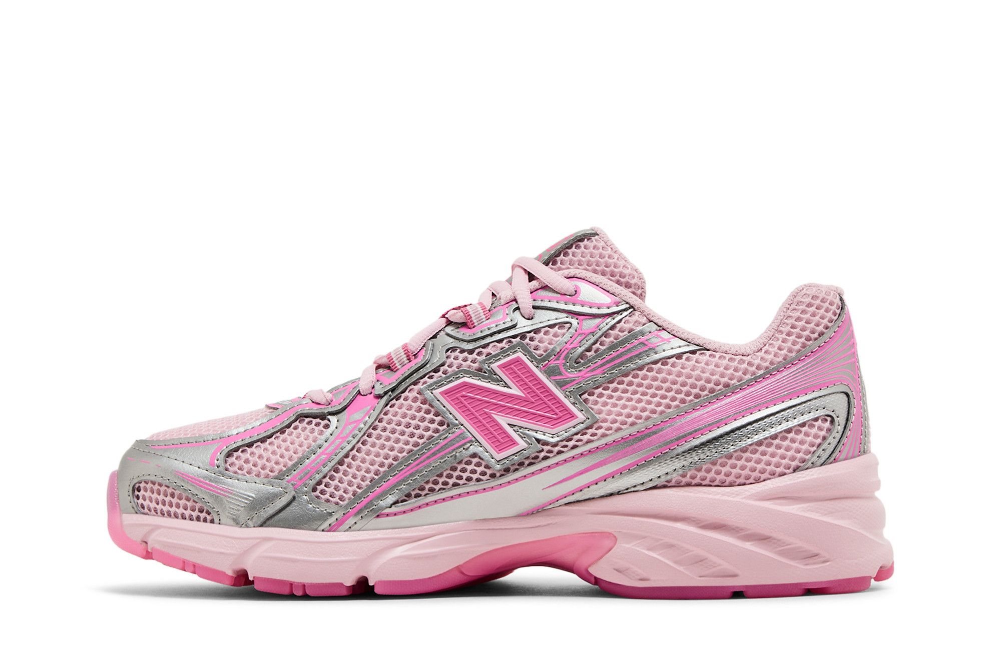 Shop atmos pink x New Balance 740「粉紅假期」 U740AP2