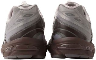 アトモスピンク x OJOS x ASICS ゲル1130『時間の痕跡』 1203A429-021 Lookbook アトモスピンク x OJOS x ASICS ゲル1130『時間の痕跡』 1203A429-021