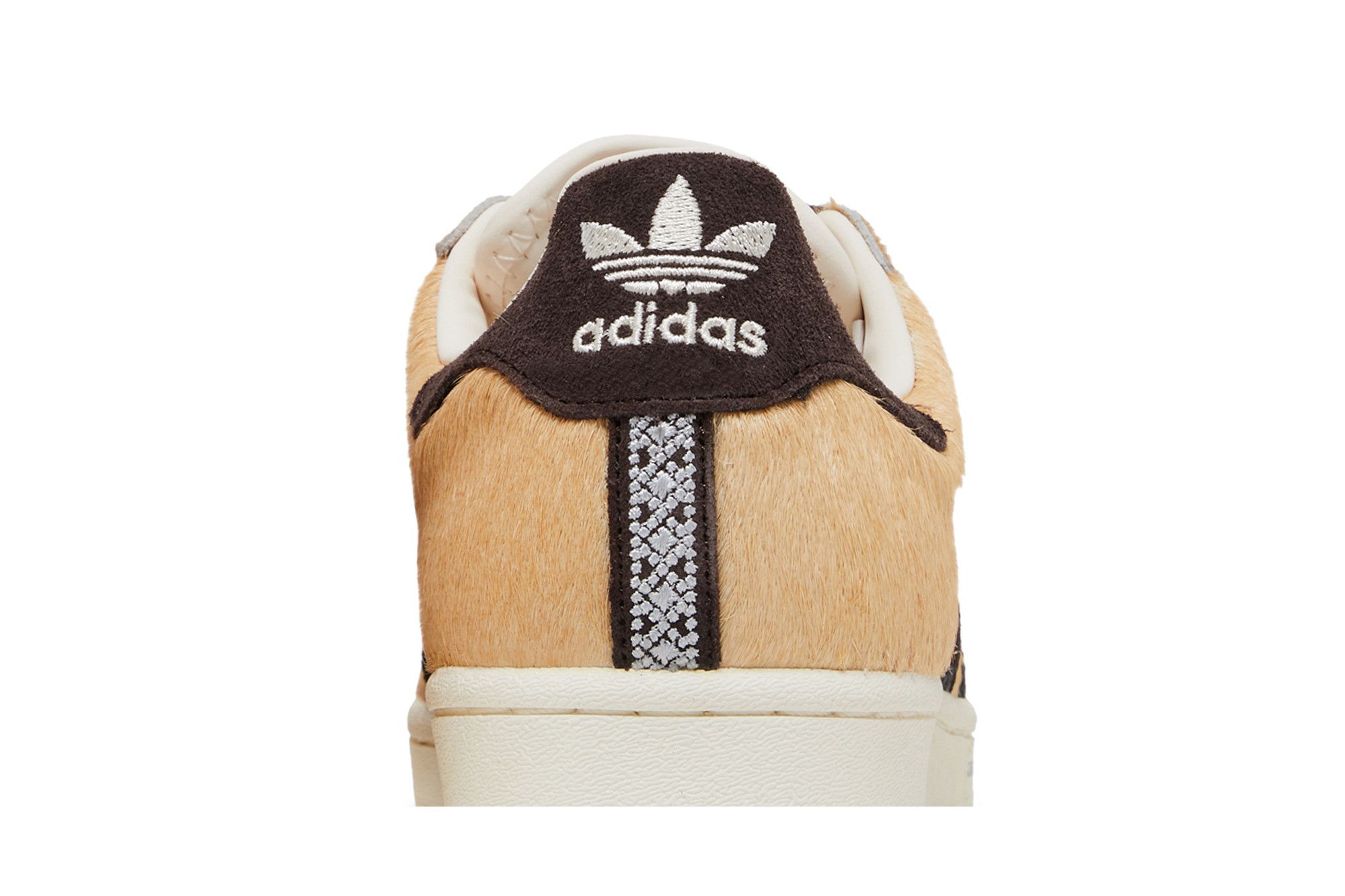 Sizing atmos x adidas Superstar 'Hachiko' Sneakers GW3471
