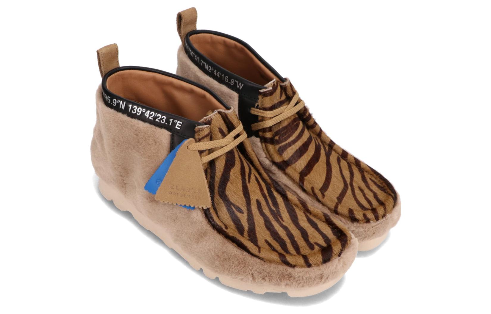 Lookbook atmos x Clarks Wallabee ''Maple Tiger PRT'' Sepatu Pria Original Terbaru. 26156735