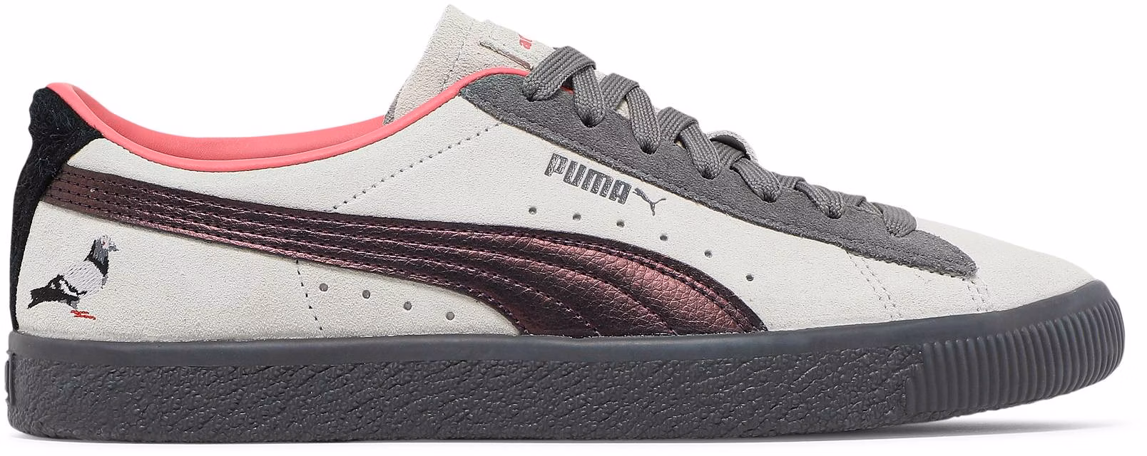 Puma suede 2025 x staple pigeon