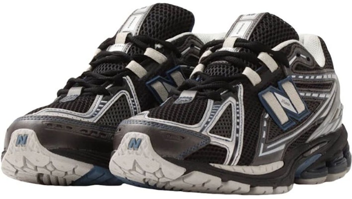 atmos x New Balance 1906R ''Lune Bleue'' U1906RAC Lookbook atmos x New Balance 1906R ''Lune Bleue'' U1906RAC
