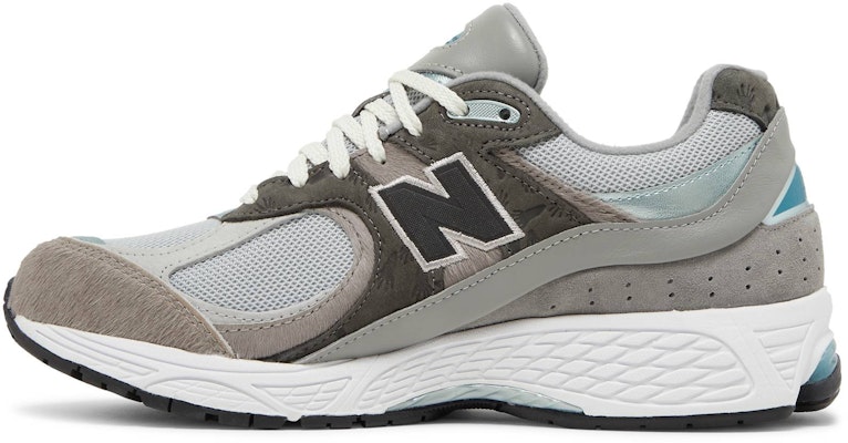 Atmos x New Balance 2002R 'Rata de Shibuya' M2002RAT Lookbook Atmos x New Balance 2002R 'Rata de Shibuya' M2002RAT