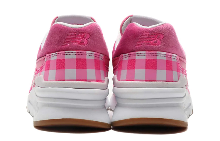 Lookbook atmos x New Balance 997H '粉色格纹' CM997HPC