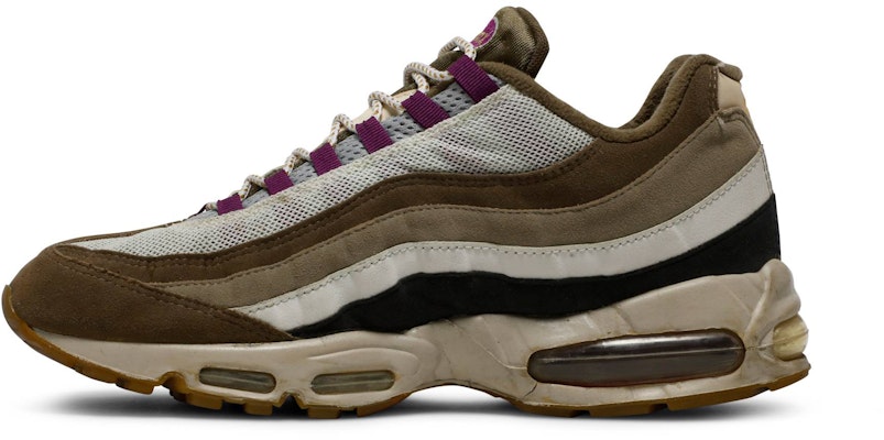 atmos x Nike Air Max 95 'Smolder' 2003 306251-271 Lookbook atmos x Nike Air Max 95 'Smolder' 2003 306251-271