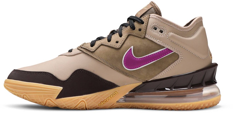 atmos x Nike LeBron 18 Low 'Viotech' CW3153-200 氣氛 x 耐吉 勒布朗 18 低幫 ‘維奧技’ CW3153-200 Lookbook atmos x Nike LeBron 18 Low 'Viotech' CW3153-200 氣氛 x 耐吉 勒布朗 18 低幫 ‘維奧技’ CW3153-200