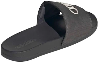 Order Audi Revolut F1 x adidas Adilette 舒適拖鞋 ''黑色'' KI6084