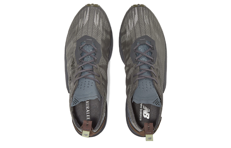 Lookbook Auralee x New Balance FuelCell Speedrift '薄荷绿'跑鞋 MSPDRAB