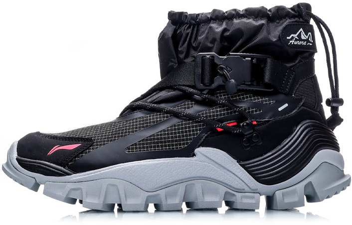 aurora-hill-walker-x-li-ning-new-york-fashion-week-black-aglp-155-4