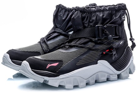 李寧オーロラHW NYFW限定ブラック AGLP155-4 Lookbook 李寧オーロラHW NYFW限定ブラック AGLP155-4