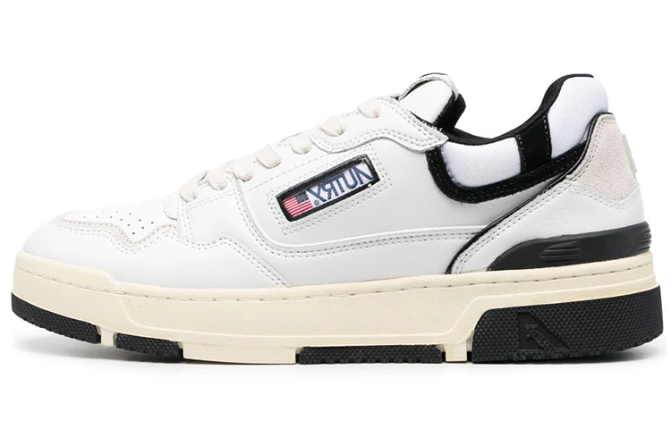 AUTRY CLC Leather Sneakers 'White Black'