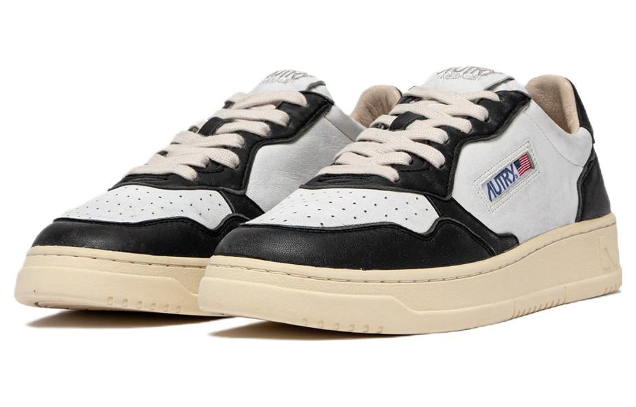 AUTRY Low-Top Sneakers 'Black and White' 圖 3