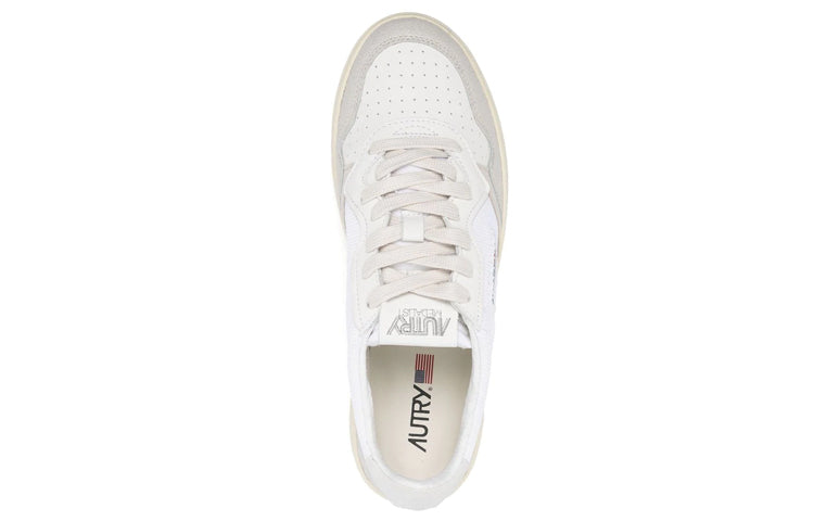Shop AUTRY Medalist AULM-CN01 'Nabuk Putih' Sneakers AULMCN01