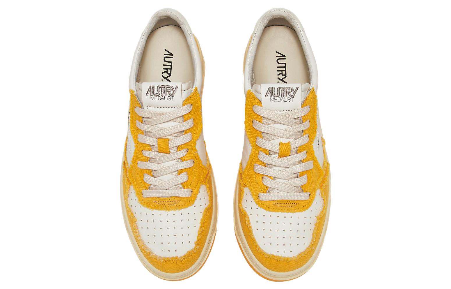 Lookbook AUTRY Medalist Canvas-Panel ''Wit Geel'' Sneakers AULM-CB06
