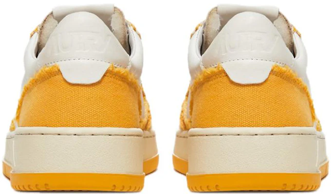 AUTRY Medalist Canvas-Panel ''Wit Geel'' Sneakers AULM-CB06 Shop AUTRY Medalist Canvas-Panel ''Wit Geel'' Sneakers AULM-CB06