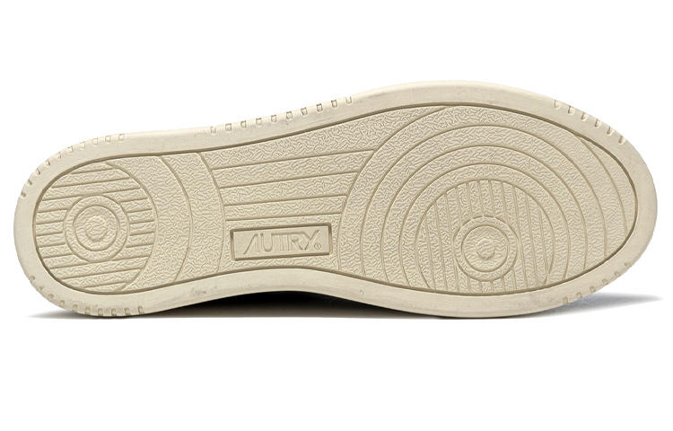 Shop 오트리 메달리스트 로우 블랙 (가죽) AULM-GG05