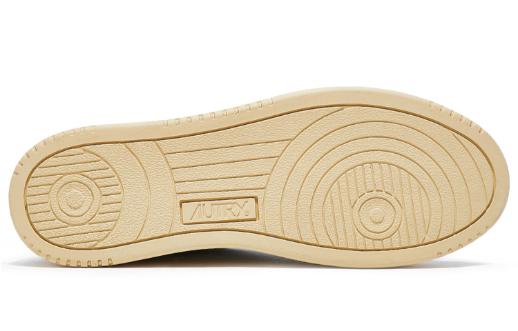 Shop AUTRY 皮革 休閒 時尚板鞋 男款 白藍