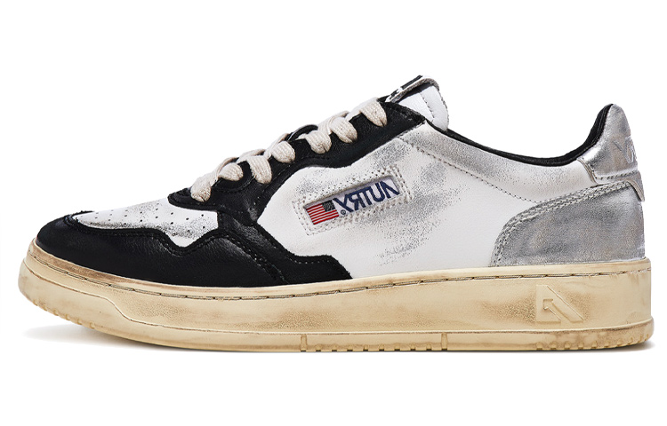 AUTRY Medalist Leather Low Distressed White Black Silver AVLM-SV11