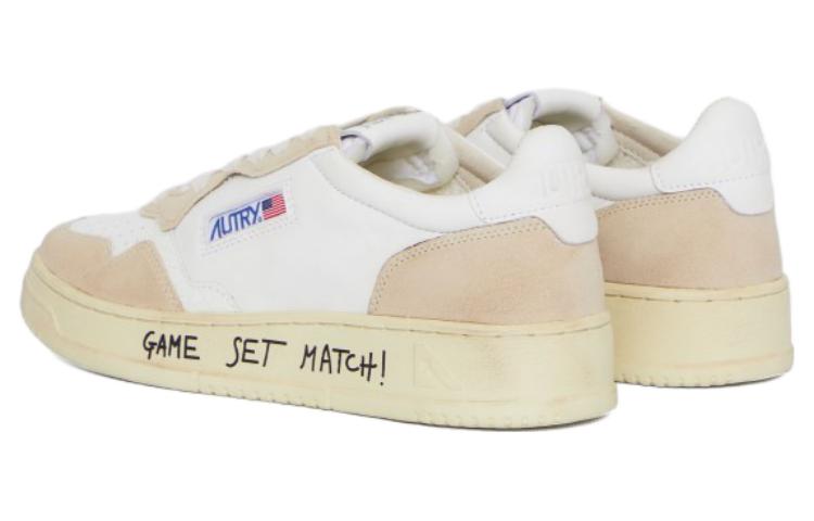 Shop AUTRY 皮革 圓頭綁帶 時尚板鞋 男款 白色